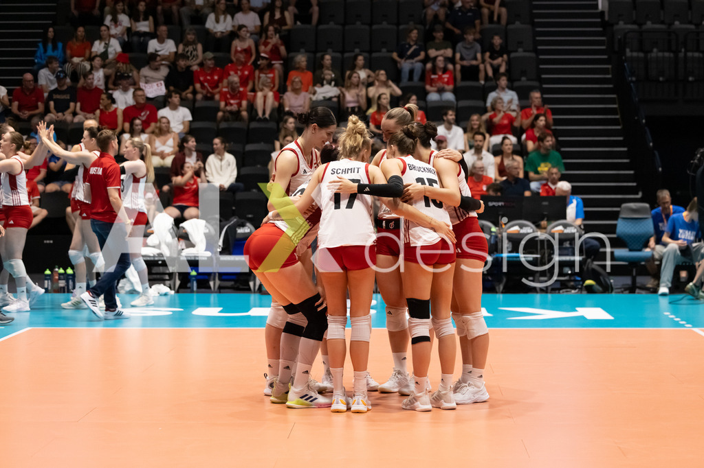 Austria v Switzerland - CEV European League Women | KRIENS, SWITZERLAND - JUNE 14: Team of Austria during the CEV European League match between Austria and Switzerland at Pilatus Arena on June 14, 2026 in Kriens, Switzerland. - Realisiert mit Pictrs.com