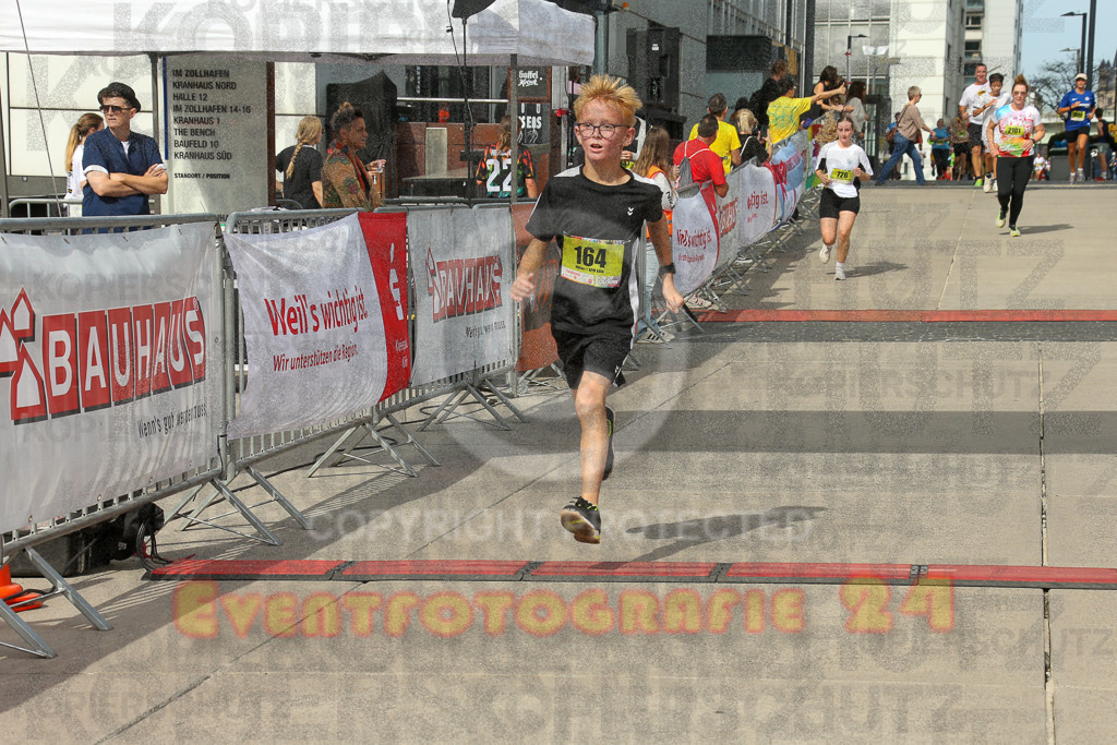250920_1331_EX1_5228 | Sportfotografie im Rhein-Sieg Kreis, Köln, Bonn, NRW, Rheinland Pfalz, Hessen, etc. Unser Tätigkeitsfeld umfasst den Laufsport vom Volkslauf über den Marathon, Duathlon, Triathon bis zum Ultralauf wie Kölnpfad Ultra oder Schindertrail.