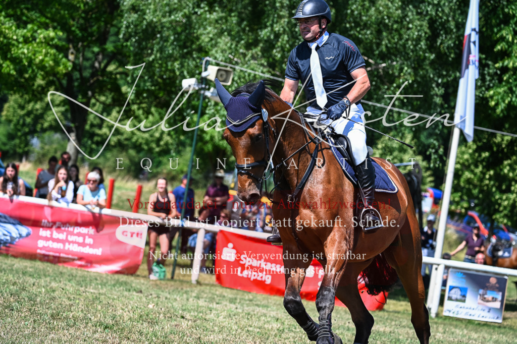 DSC_0998 | Pferde- und Turnierfotografie in Westsachsen. Pferdeportraits, Auftragszeichnungen und intuitive Kunst.