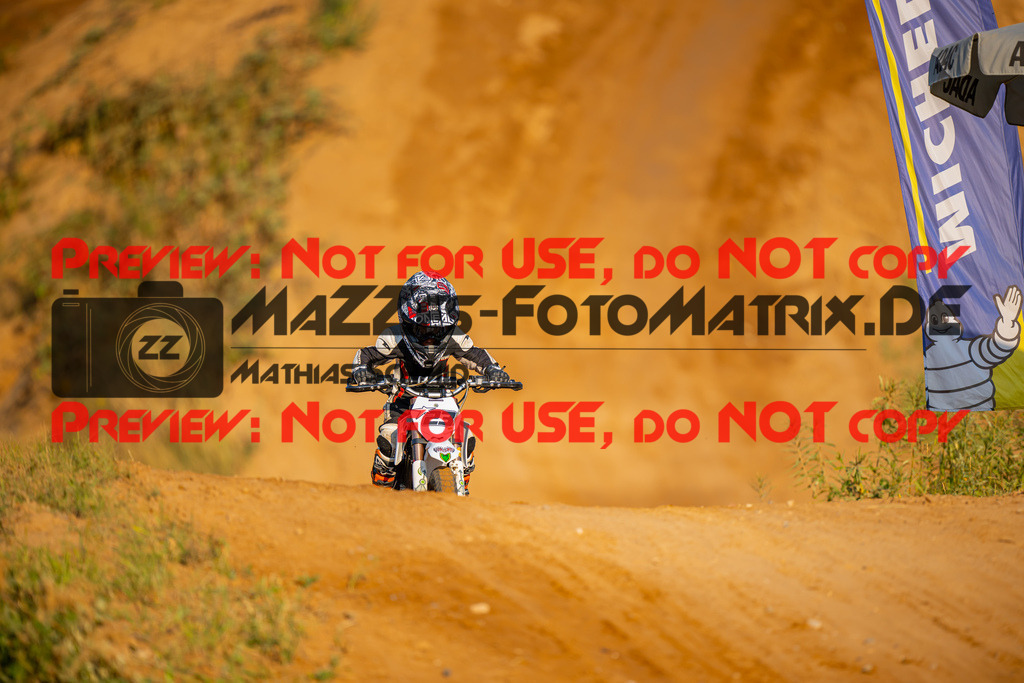 MaZZes-Fotomatrix-20260815-598718 | ROOKIES