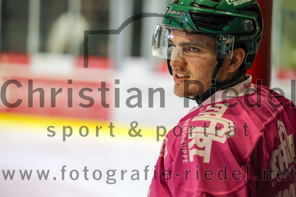 2025-10-28_117_TSV_Erding_gegen_Toelzer_Loewen | Erding, Deutschland, 28.10.2025:Eishockey, Oberliga Süd 2025 / 2026, 13. Spieltag, TSV Erding gegen Tölzer Löwen, Endergebnis: 2:5Paul Wallek (Erding Gladiators, #44)Foto: Christian Riedel / fotografie-riedel.net