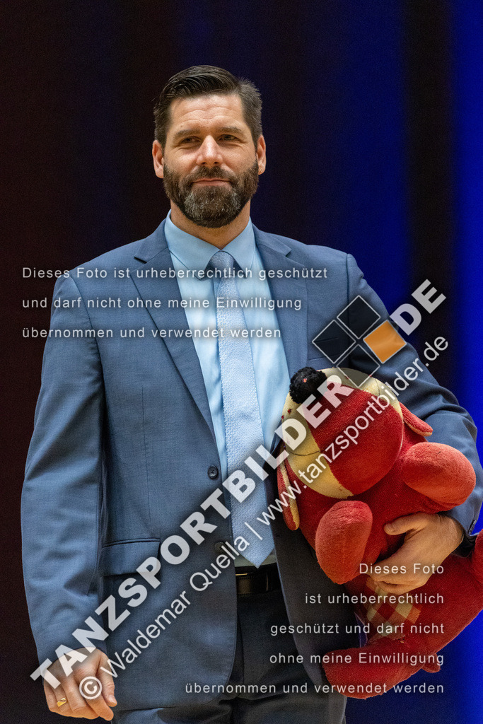 20230114-13339 | Hier finden Sie Tanz Bilder vom Latein und Standard Formationen tanzen. Sportbilder vom Tanzsport. Schöne Fotos und von Weltmeisterschaft, Europameisterschaft, Bundesliga, Regionalliga, Oberliga und Landesliga sowie von GOC Stuttgart, DanceComp, WM Bremen