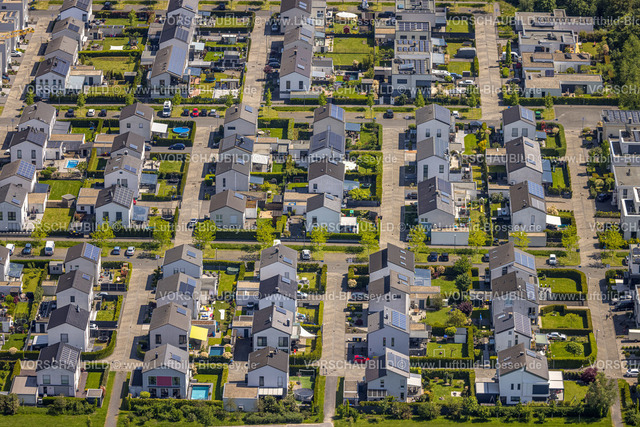 Gelsenkirchen230511081 | Luftbild, Reihenhäuser Hafenquartier Graf Bismarck, am Yachthafen Stölting Marina, Bismarck, Gelsenkirchen, Ruhrgebiet, Nordrhein-Westfalen, Deutschland