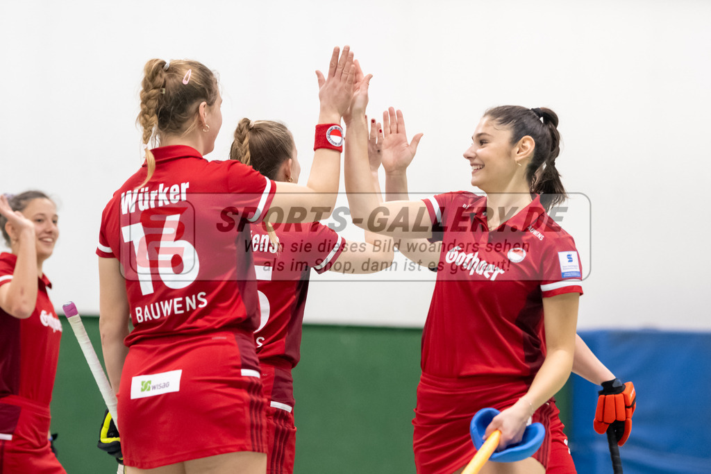SFE_20221218_0027 | 1. Bundesliga Hockey Damen Rot-Weiss Köln - Crefelder HTCa am 18.12.2022 in Köln (KTHC Stadion Rot-Weiss Köln Tennis and Hockey Club), Photo: Stephan Fehrmann 2022 (Sports-Gallery),Helena Würker ( Rot-Weiss Köln #16 )
