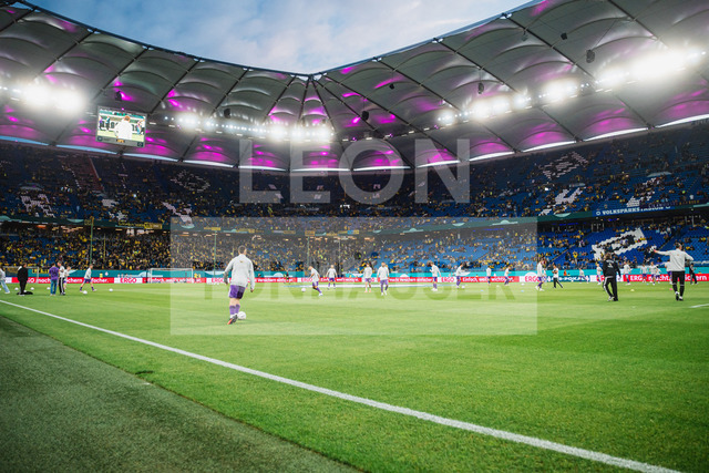 DFB-Pokal: HEBC - Borussia Dortmund, 01.09.2026 | HEBC macht sich im Volksparkstadion warm; Fußball, DFB-Pokal, 1. Runde: HEBC vs. Borussia Dortmund am 01.09.2026 im Volksparkstadion, HamburgDFB REGULATIONS PROHIBIT ANY USE OF PHOTOGRAPHS AS IMAGE SEQUENCES AND/OR QUASI-VIDEO. - Realisiert mit Pictrs.com