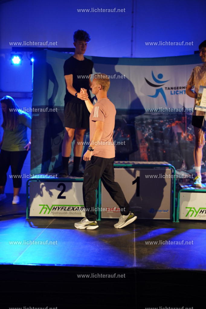 FSC00379 | Lichterlauf  - Realisiert mit Pictrs.com