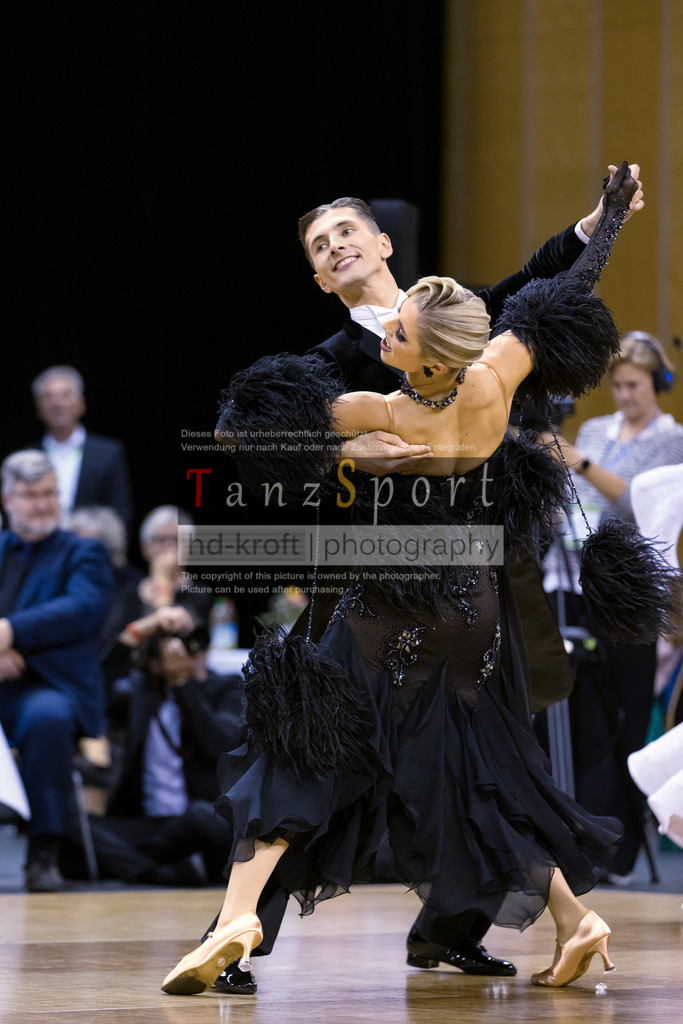 20241102_DM_HGR_Std_16204 | Tanzsportbilder, Standardtanz, Lateintanz, WDSF, DTV, LTVB, dancecomp, goc, hessen tanzt, blaues band der spree, walzer, tango, wiener walzer, slowfox, quickstepp, samba, rumba, cha-cha-cha, paso doble. jive, hd-kroft photography, turniertanzsport