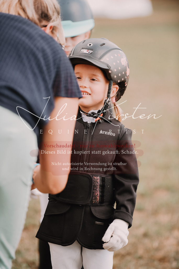 DSC_6387 | Pferde- und Turnierfotografie in Westsachsen. Pferdeportraits, Auftragszeichnungen und intuitive Kunst.