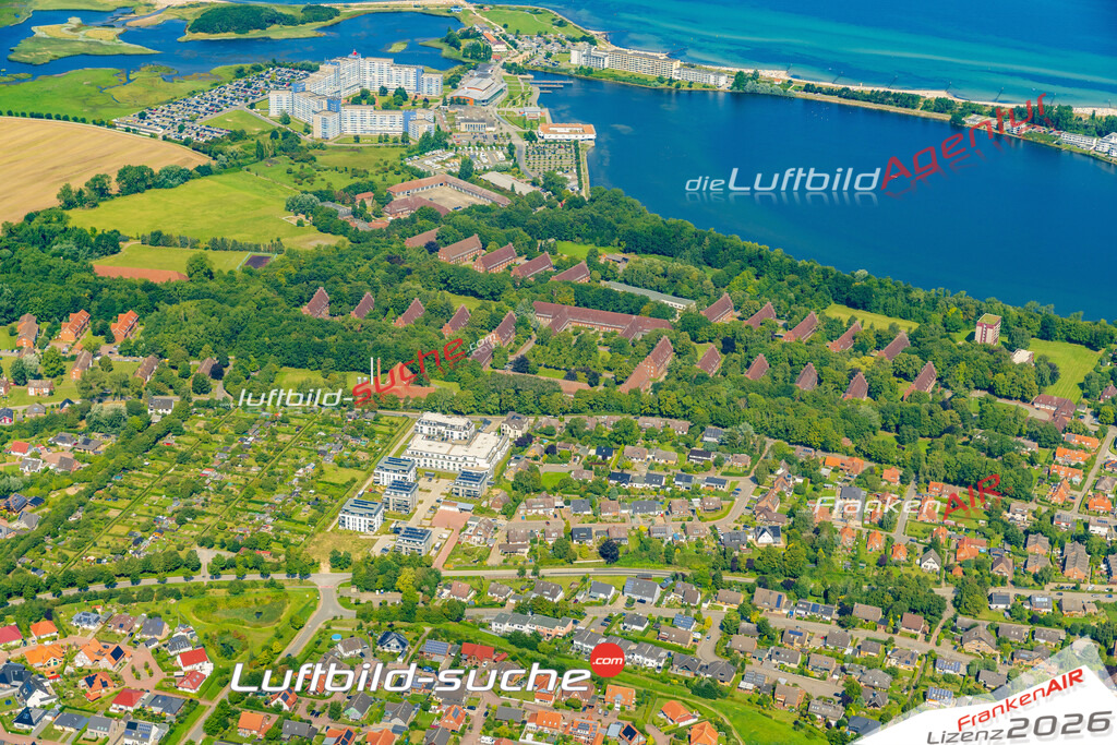 Stadt Heiligenhafen von Oben- Die Luftaufnahme wurde 2025 vom UL-Flugzeug heraus erstellt ( keine Drohnenaufnahme ) - Hochauflösende Luftaufnahme - für Wandbilder und großformatige Ausdrucke geeignet. Das besondere Geschenk!Hier alle&nbsp;Infos zur Lizenzierung der LuftaufnahmeWir fliegen auch dieses Jahr wieder in Ihre Region um Luftbilder zu erstellen.- Luftbild anfragen