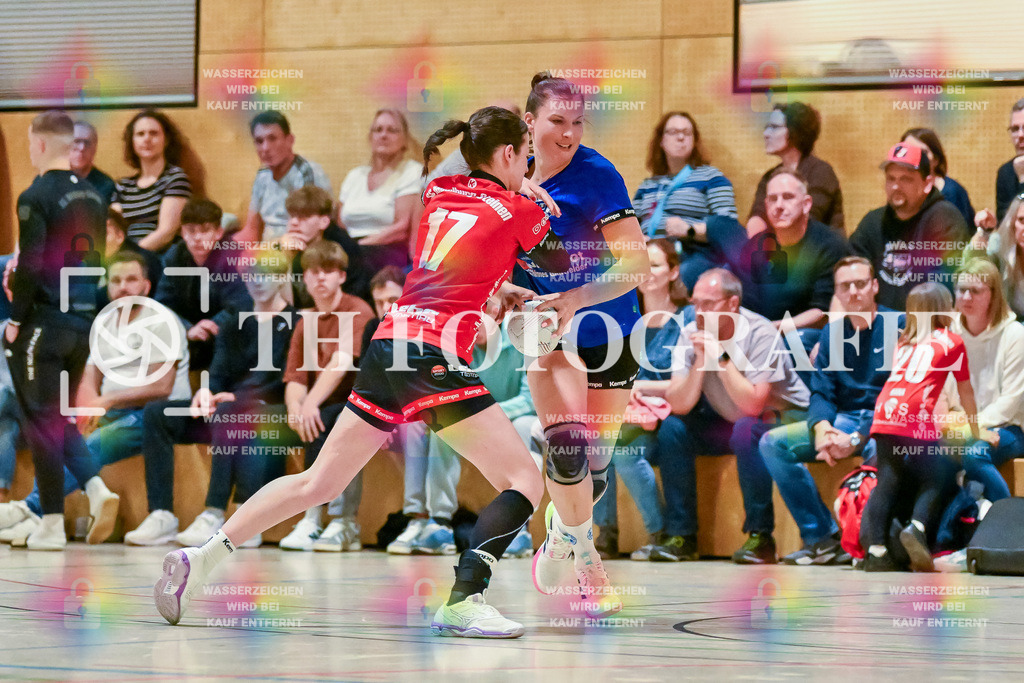 GER, SG Maulburg/Steinen - TuS Helmlingen, Frauen-Handball, Oberliga Suedbaden, 19. Spieltag, Saison 2024/2025, 23.03.2025 | Davina Schmidt (SG Maulburg/Steinen, #17), Geraldine Kimmer (TuS Helmlingen, #7)GER, SG Maulburg/Steinen - TuS Helmlingen, Frauen-Handball, Oberliga Suedbaden, 19. Spieltag, Saison 2024/2025, 23.03.2025Foto: TH Fotografie/Thomas Hess