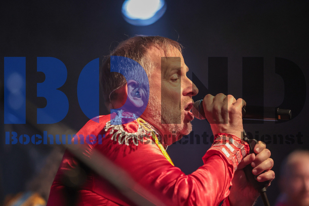 SES_GEBZFR20250828-14 | bond - Realisiert mit Pictrs.com