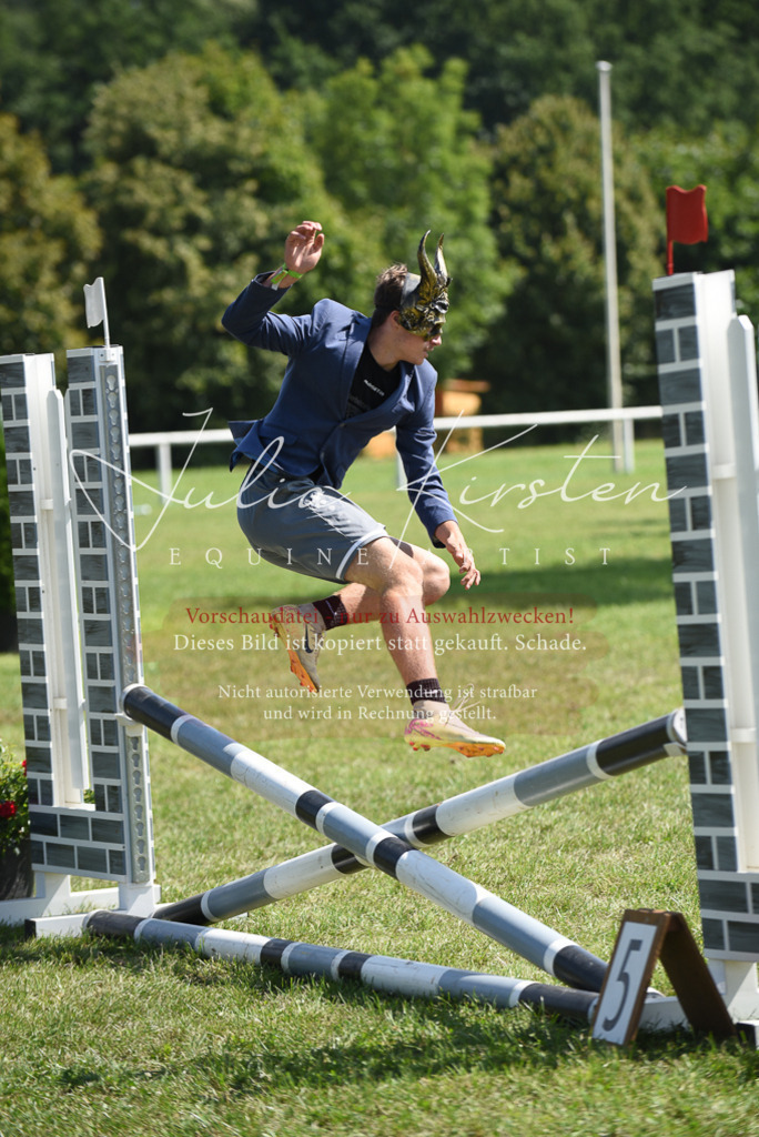 DSC_0172 | Pferde- und Turnierfotografie in Westsachsen. Pferdeportraits, Auftragszeichnungen und intuitive Kunst.
