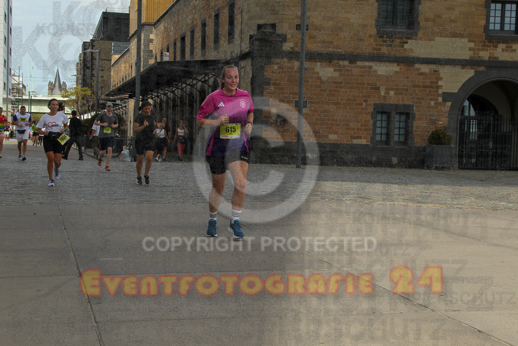 250920_1328_EV4_5697 | Sportfotografie im Rhein-Sieg Kreis, Köln, Bonn, NRW, Rheinland Pfalz, Hessen, etc. Unser Tätigkeitsfeld umfasst den Laufsport vom Volkslauf über den Marathon, Duathlon, Triathon bis zum Ultralauf wie Kölnpfad Ultra oder Schindertrail.