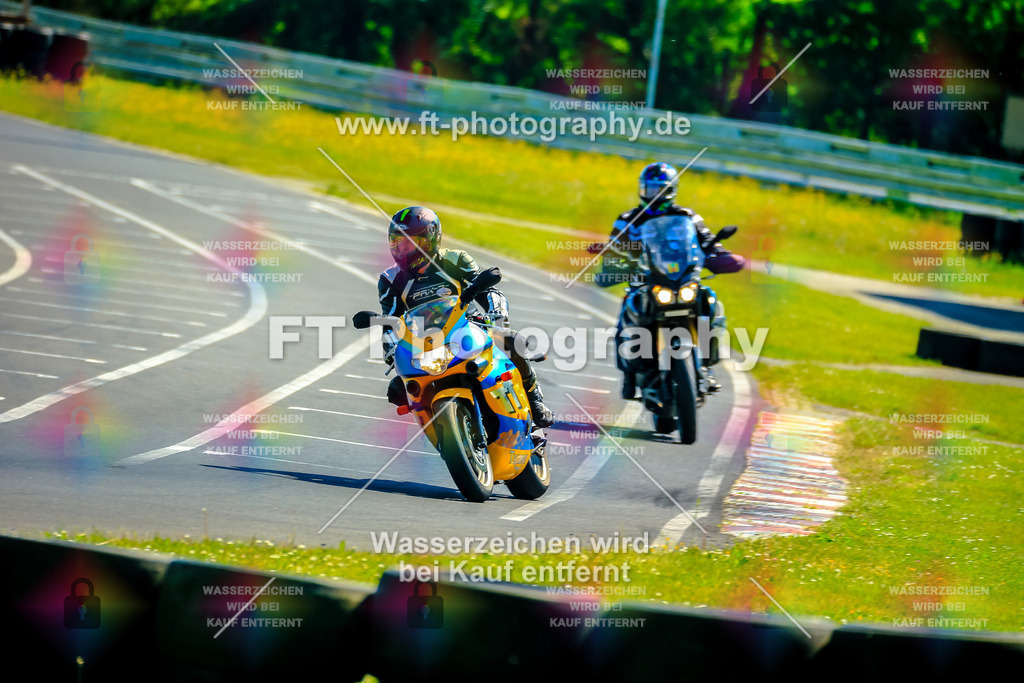 _NBG4096 | Hier findet Ihr Bilder von Touristenfahrten auf der Nürburgring Nordschleife oder von anderen Veranstaltungen die ich besucht habe. Viel Spass beim Durch Schauen 