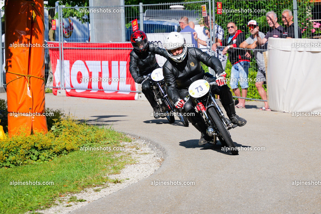 P1025761 | Erleben Sie atemberaubende, hochqualitative Fotos Ihrer Fahrt entlang der malerischen Alpenstraßen. Besuchen Sie alpineshots.com, um professionelle Aufnahmen Ihrer unvergesslichen Reise zu finden und zu kaufen - Realisiert mit Pictrs.com