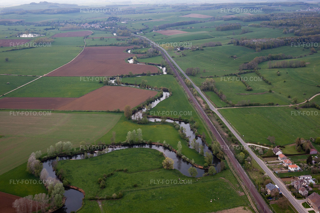 Aerial view: View of the town in Fromy in the state Ardennes, France.Photo: IMG_39779.jpg taken on 04/16/2011 by Werner Riehm/FLY-FOTO.comResolution of the original: 4481 x 2988 px