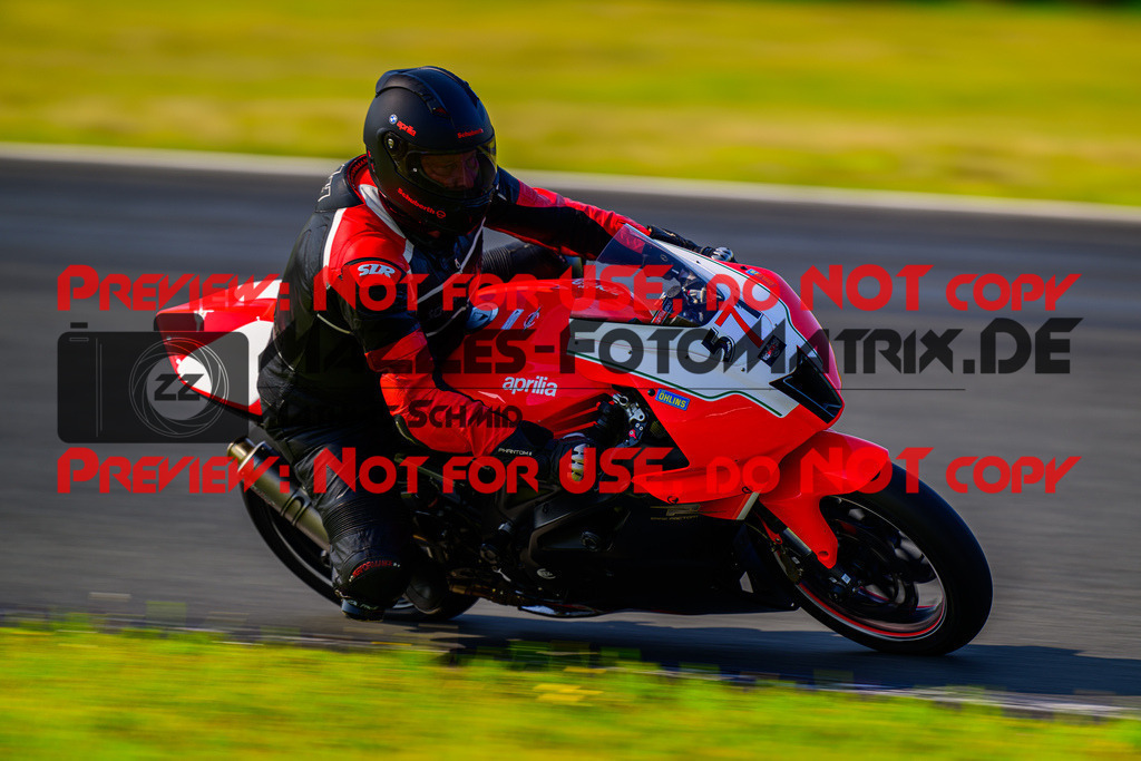 MaZZes_FotoMatrix_240725_6007705_6723 | ROT