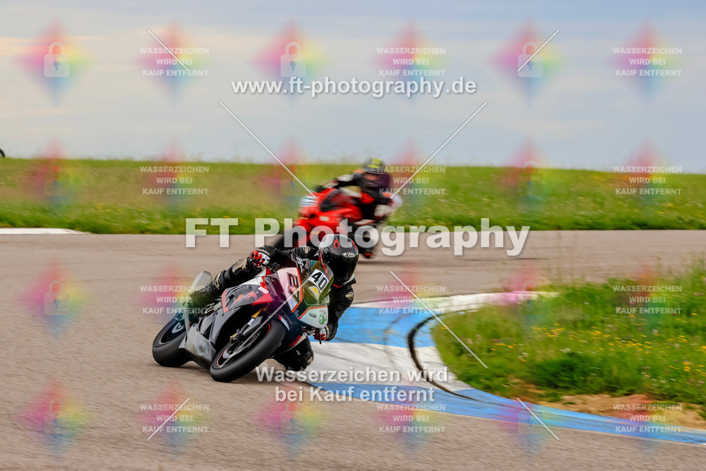 MotoTeam-1988 | Hier findet Ihr Bilder von Touristenfahrten auf der Nürburgring Nordschleife oder von anderen Veranstaltungen die ich besucht habe. Viel Spass beim Durch Schauen 