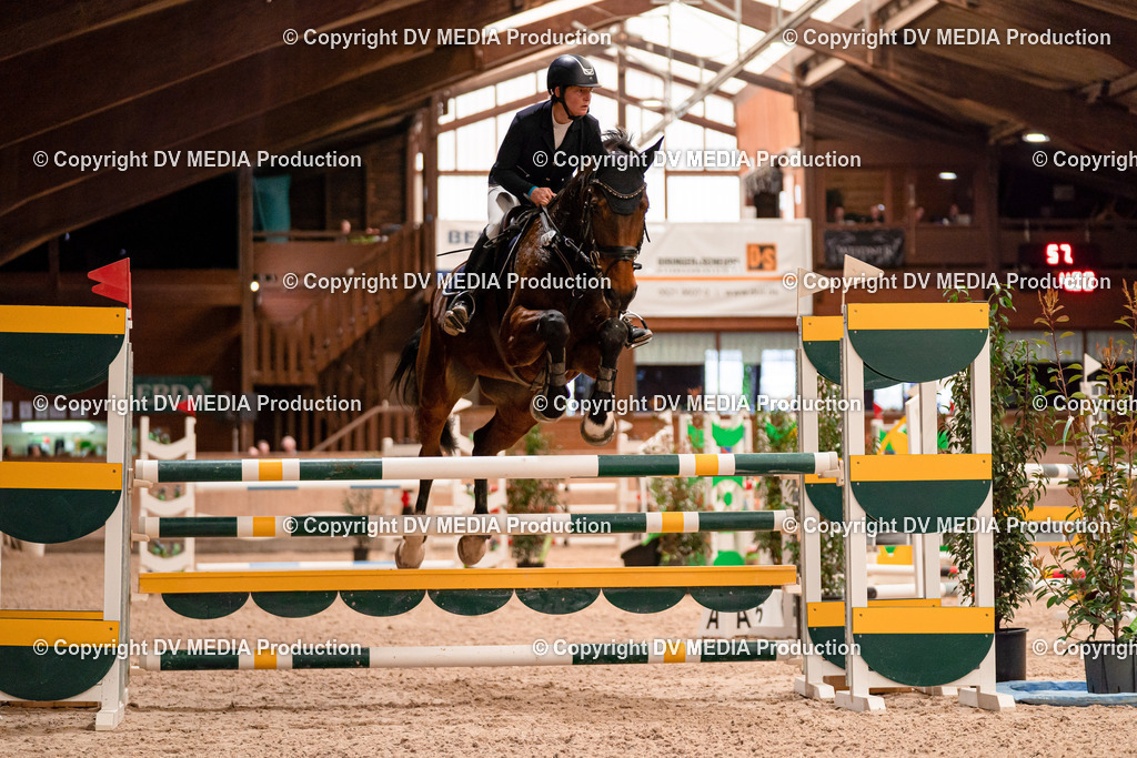 Springen Tag 1-590 | dv-media-shop - Realisiert mit Pictrs.com