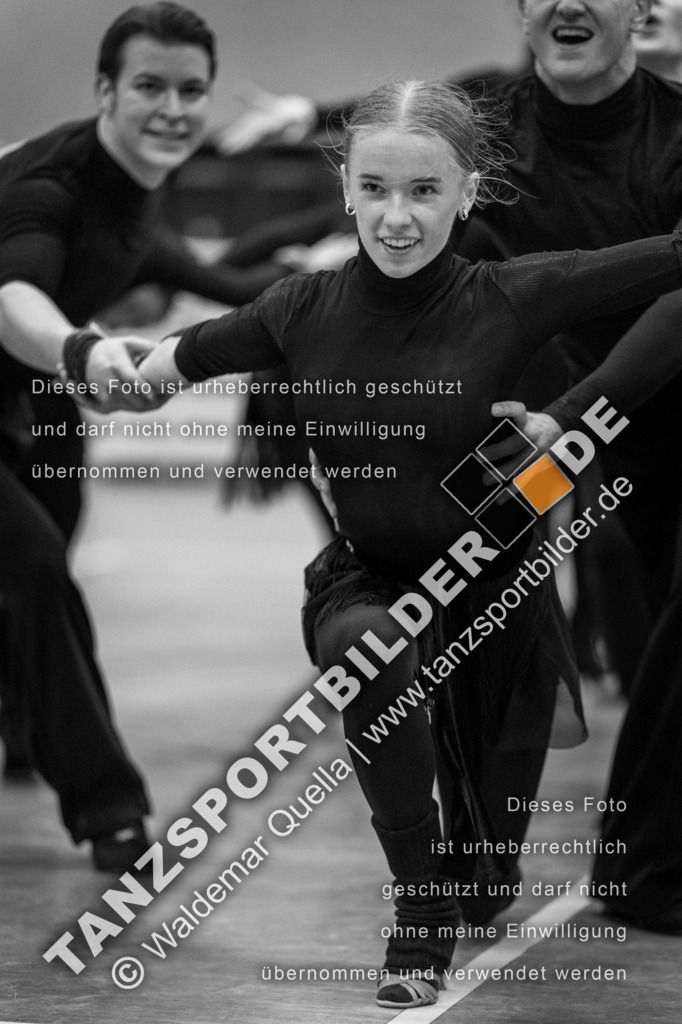 20231020-01351 | Hier finden Sie Tanz Bilder vom Latein und Standard Formationen tanzen. Sportbilder vom Tanzsport. Schöne Fotos und von Weltmeisterschaft, Europameisterschaft, Bundesliga, Regionalliga, Oberliga und Landesliga sowie von GOC Stuttgart, DanceComp, WM Bremen