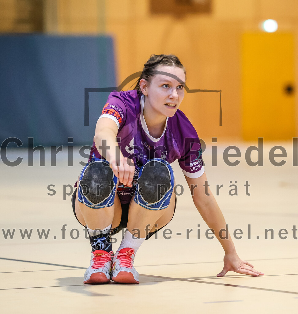 2024-10-13_079_SpVgg_Altenerding_gegen_SC_Freising | Erding, Deutschland, 13.10.2024:Handball, Bezirksoberliga Frauen Altbayern 2024 / 2024, 3. Spieltag, SpVgg Altenerding gegen SC Freising, Endergebnis: 26:35Julia Kranich (SpVgg Altenerding, #9)Foto: Christian Riedel / fotografie-riedel.net