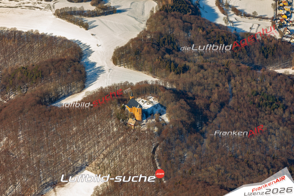 Die Luftbildaufnahme Guegel-winter -  wurde 2019 mittels Flugzeug (keine Drohne) erstellt. Perfekte Schärfe und Druck- Ergebnisse- Garantiert!