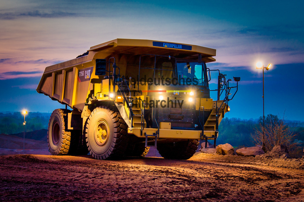 Mammendorf bei Nacht-2584 | Die schönsten Luftbilder von Sachen-Anhalt & Mitteldeutschland als Bilddatenbank zur kommerziellen Nutzung. Nutzen Sie unsere Erfahrung seit 2005 in der Luftbildfotografie. - Realisiert mit Pictrs.com