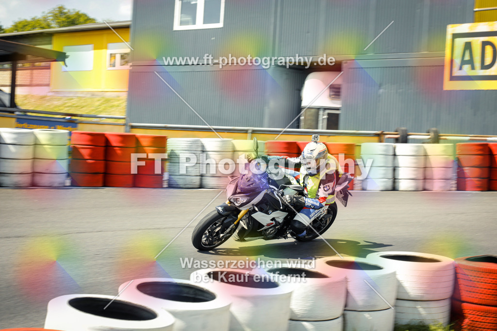 OBK_Mai_Martina_Markus-11098 | Hier findet Ihr Bilder von Touristenfahrten auf der Nürburgring Nordschleife oder von anderen Veranstaltungen die ich besucht habe. Viel Spass beim Durch Schauen 