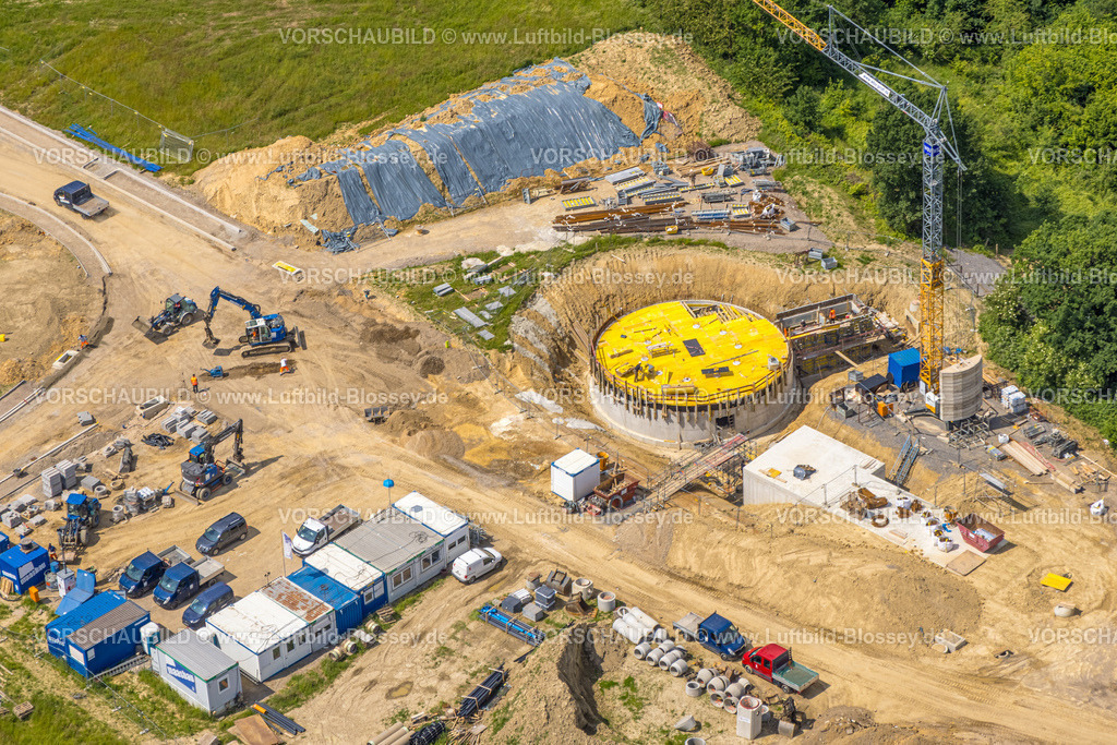 Heiligenhaus250601351 | Luftbild, Baustelle mit Baukran In der Leibeck Ecke Ratinger Straße, Heiligenhaus, Ruhrgebiet, Nordrhein-Westfalen, Deutschland