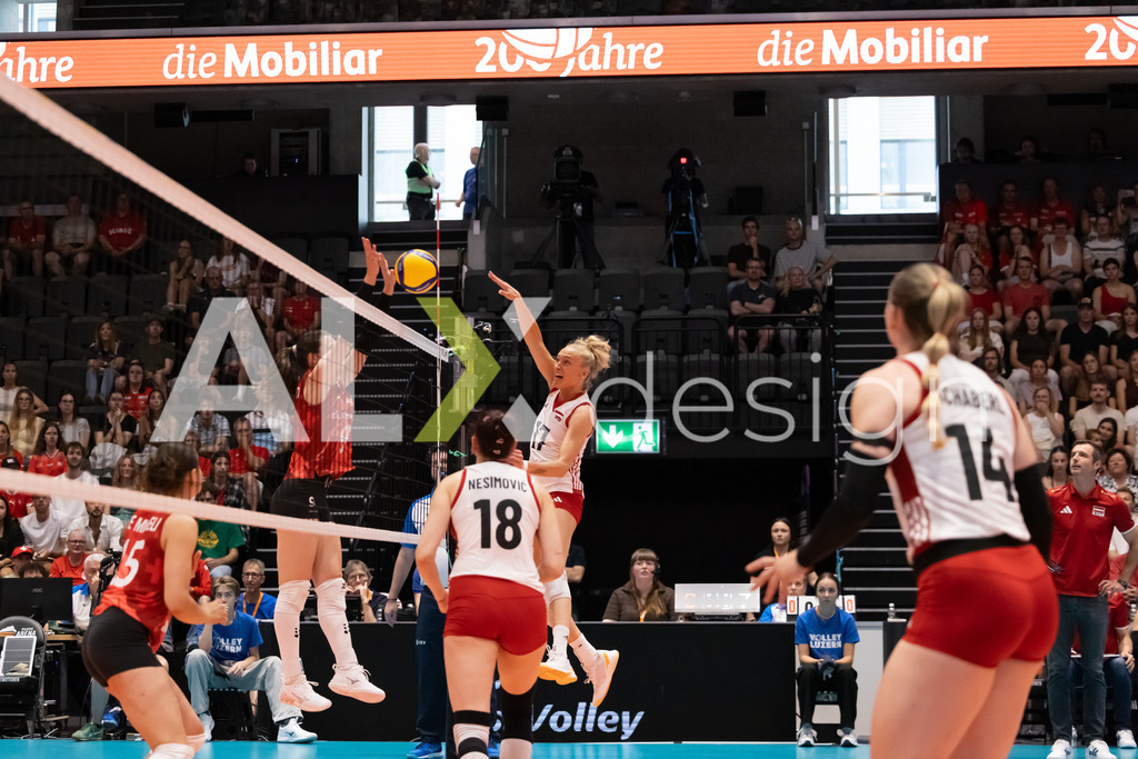 Austria v Switzerland - CEV European League Women | KRIENS, SWITZERLAND - JUNE 14: DANA SCHMIT of Austria attack / spike against SARINA WIELAND of Switzerland during the CEV European League match between Austria and Switzerland at Pilatus Arena on June 14, 2026 in Kriens, Switzerland. - Realisiert mit Pictrs.com