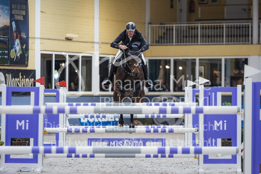 221023_Warstein_S1-Spr-306 | Deine schönsten Turniermomente als professionelle Fotos! Entdecke hochwertige Pferdesport-Fotografie im Online-Shop. Jetzt Fotos finden & bestellen!