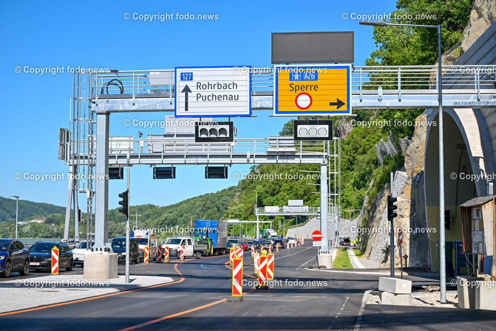 Westring A26_ Westringbruecke_ 14.05.2024-4 | 14.05.2024, Westring A26, AUT, Westring A26, Westringbruecke, im Bild Westringbruecke, Brücke, Baustelle, Wegweiser, Fahrbahn, Asphalt, Verkehr, B127, Donau