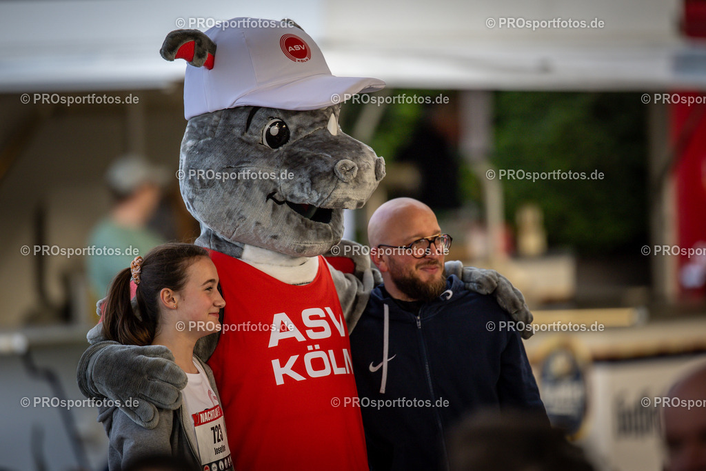 21. ASV Nachtlauf; Koeln, 08.05.24 | Impressionen vom 21. ASV Nachtlauf am 08.05.24 am Tanzbrunnen in Koeln. Foto: BEAUTIFUL SPORTS/Axel Kohring