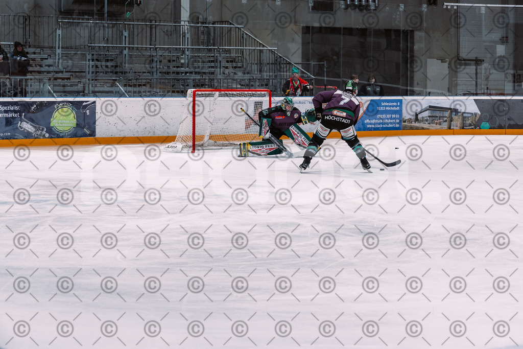 Alligators_vs_Deggendorf_30_11_2025-004 | Höchstadt Alligators Fotogalerie: Eishockey-Action aus Franken. Professionelle Spielfotos, Portraits & Stadionbilder zum Download. Jetzt entdecken! - Realisiert mit Pictrs.com