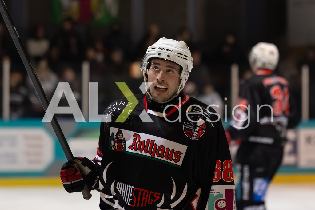 Eishockey I Herren I Saison 2025-2026 I Regio League | 3. Liga Regular Season Gr. 1 ZS | Men I 17. Spieltag I EHC Herrischried - HC Wohlen Freiamt I 01.02.2026 | Hochwertige Sportfotos kaufen & lizenzieren für Medien, Vereine, Agenturen & Sportler:innen. Entdecke professionelle Sportfotografie im Bildshop von Alexander Franzen. - Realisiert mit Pictrs.com
