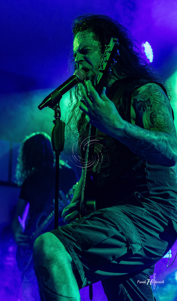 Justice Daudenwinden | Frank Herberich Fotografie, Frank Herberich, Fotografie, Hochzeit, Portrait, St. Peter Ording, Ording, Westerhever, Nordsee, Frank Fotografie, Hardheim,  Odenwald,Walldürn, Band,Eventfotografie - Realisiert mit Pictrs.com