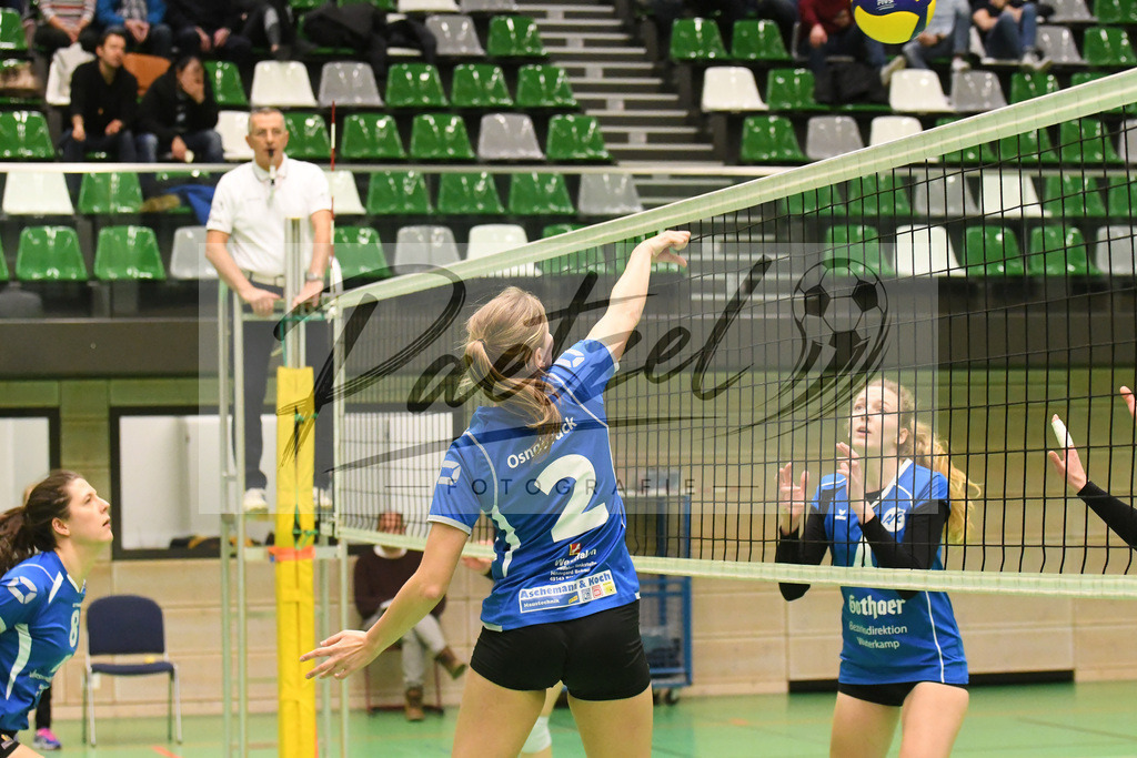 20200208_VCOASC_0072 | Volleyball, Frauen:   waehrend des Spiels der Regionalliga NordWest zwischen VC Osnabrueck und ASC 46 Goettingen in der Schlosswall-Halle am 08.02.2020 in Osnabrueck, Deutschland. - Realisiert mit Pictrs.com