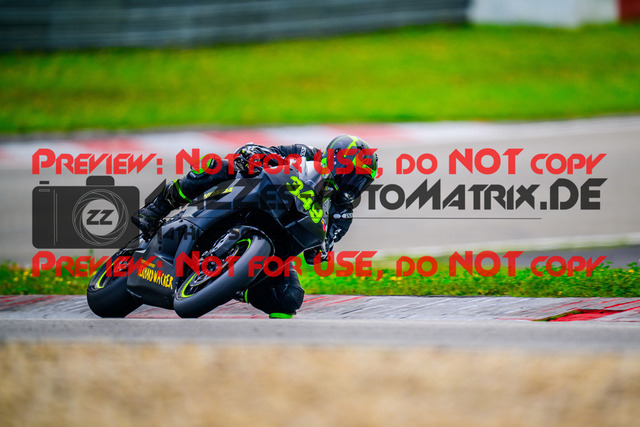 MaZZes_FotoMatrix_240910_6007705_9417 | WEISS