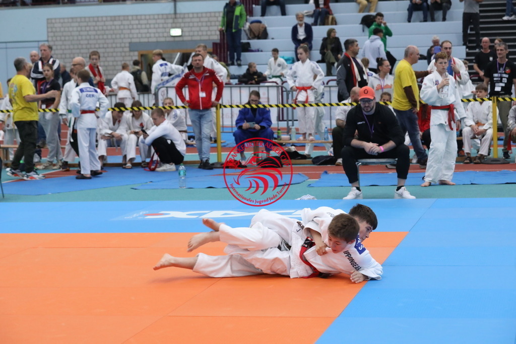 1J7A2448 | Fotos vom Adler Cup - Pictures from Adler Cup

Hier findet Ihr alle Eindrücke und großen Momente der Adler Cup Wochenenden. Here you will find all impressions and great moments of the Adler Cup weekends. - Realisiert mit Pictrs.com