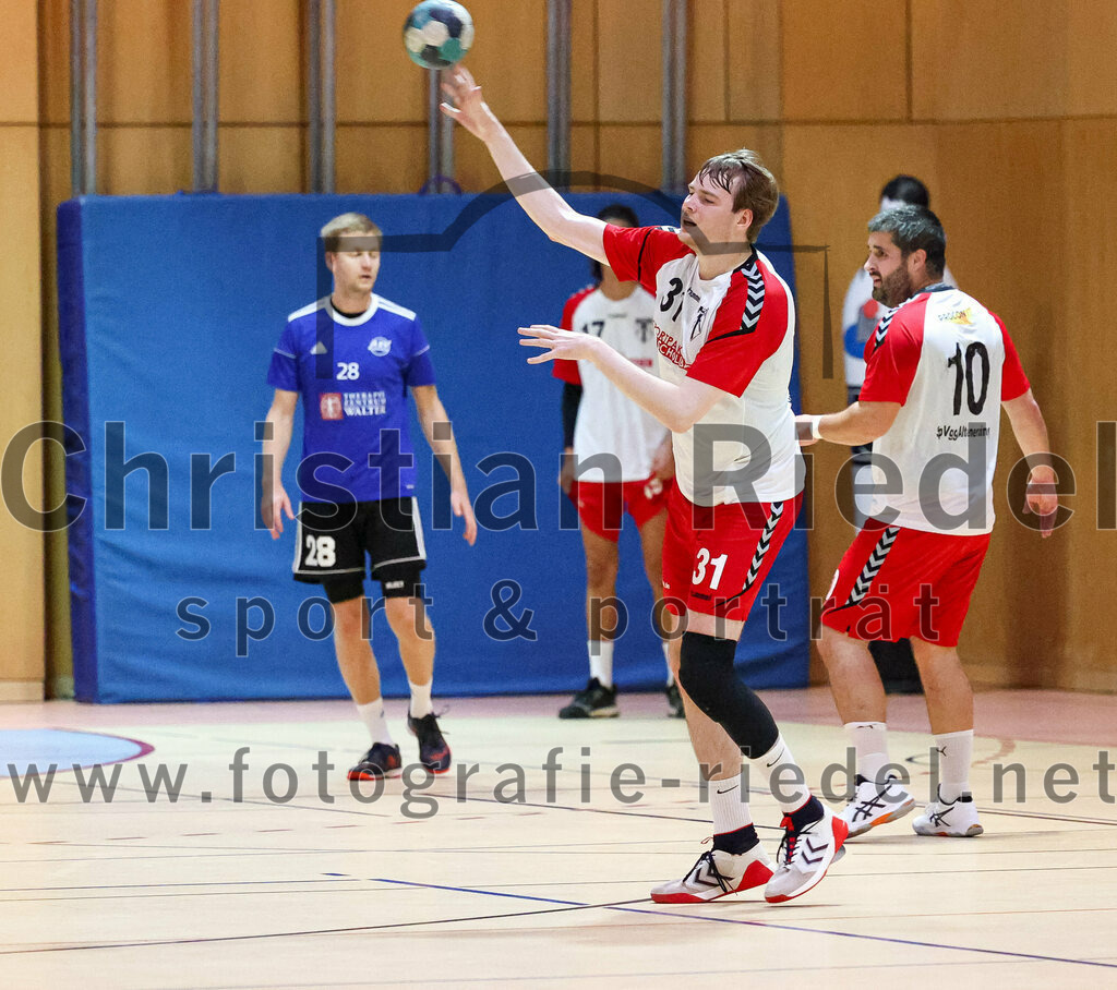 2022-10-08_063_SpVgg_Altenerding_gegen_ASV_Dachau | Erding, Deutschland, 08.10.2022:
Handball, Bezirksoberliga Männer 2022 / 2023, 4. Spieltag, SpVgg Altenerding gegen ASV Dachau, Endergebnis: 23:23

Niklas Fleps (SpVgg Altenerding, #31), Christian Loris (SpVgg Altenerding, #10)

Foto: Christian Riedel / fotografie-riedel.net