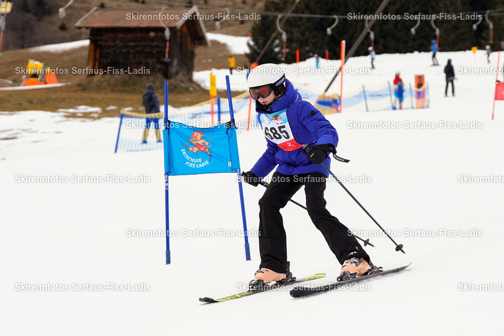 SRF_02.01.2026_0667 | Skirennfotos,Serfaus,Fiss,Ladis,Kinderskirennen,Winter,Tirol,Oberland,skirace,SFL,feelfree,weil wir's genießen,ski,Ski,skifahren,Sonnenplateau, - Realisiert mit Pictrs.com