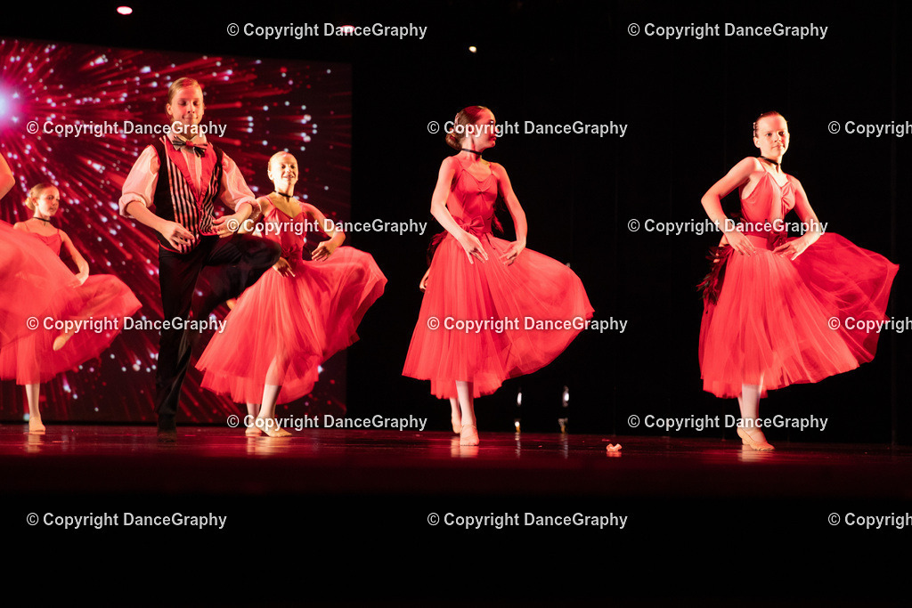 GPHY5198 | DanceGraphy - Realisiert mit Pictrs.com