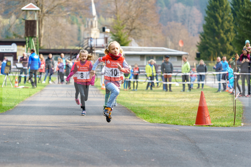 Eröffnungs-Cross Scheibe-Alsbach | werk2-photographie oder werk2 ist ein Fotograf in 98724 Neuhaus am Rennweg (Neuhaus/Rwg.) Thüringen für Eventfotografie, Hochzeiten, Sportereignisse oder Sportevents und ist auch mal für den FineArt-Print unterwegs auf der Suche nach dem besten Licht.