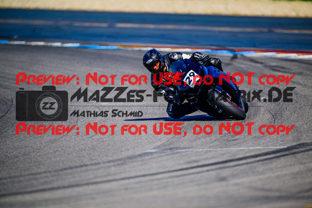 MaZZes_FotoMatrix_240520_6007705_8378 | WEISS