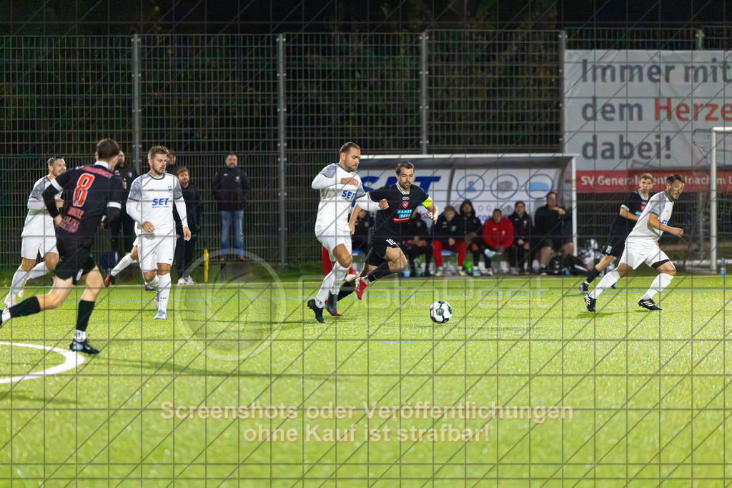 20261008_193327_0058_(c)_by_PhotoPeet | Moritz Roos (SV Ebersbach #10)TSV Eschenbach (weiß) vs. SV Ebersbach (schwarz), Fußball, Bezirkspokal der Herren, Saison 2026/2027, Kunstrasenplatz, Schlater Straße, 73107 Eschenbach, 08.10.2026 - 19:30 Uhr,Foto: PhotoPeet / Sport- &amp; Eventfotografie / Peter Harich