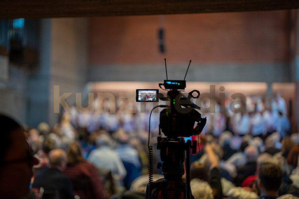 001_Weihnachts-Singen mit Bo Katzman und dem Feelgood-Chor_kunzmedia.ch | OnlineShop für Bilder kunzmedia.ch