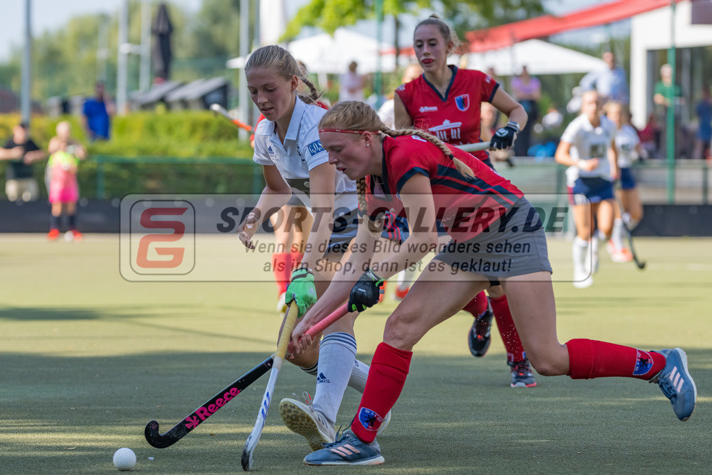 HK_20220903_109663 | 1. Bundesliga Damen Düsseldorfer HC - Berliner HC am 3.9.2022 DHC Düsseldorf, Düsseldorf , Sophia Schwabe ( Düsseldorfer HC #18 )