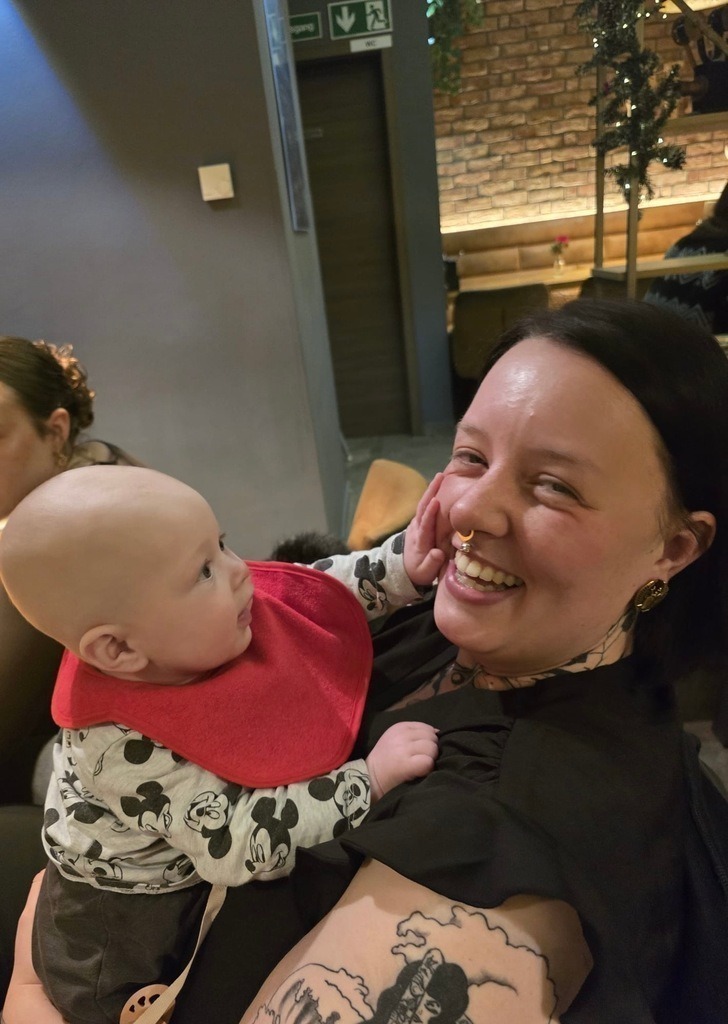 a22dfc6d-12f5-4e76-9b17-d8dfd9d81be1 | phototaetig