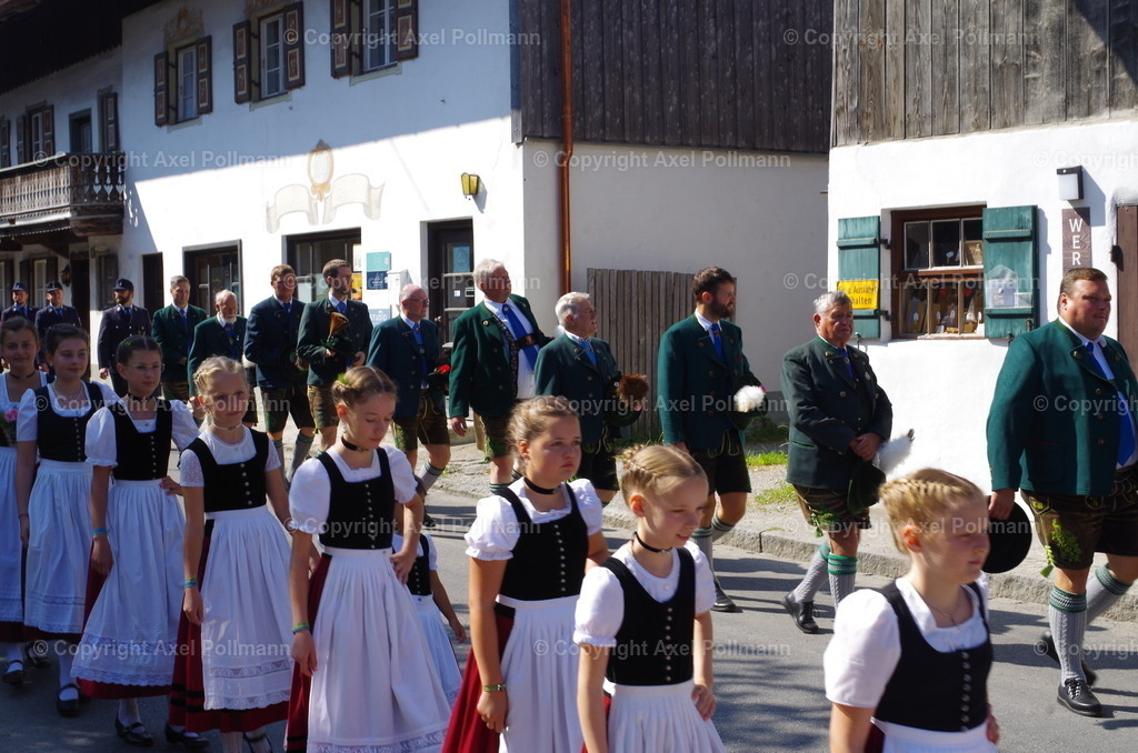 IMGP3667 | fotografiert von Axel PollmannLeonhardi Wallfahrt Benediktbeuern und Murnau, Fronleichnam, Fasching, Landschaft im Loisachtal und Benediktbeuern  - Realisiert mit Pictrs.com