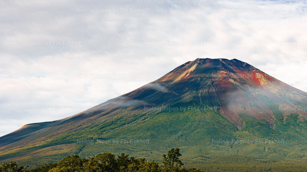 Japan-Einzelbild-1 | FI-LO Bildershop – Entdecken Sie beeindruckende Fotografie und inspirierende Videoproduktionen. Tauchen Sie ein in faszinierende Welten und lassen Sie sich von meinen einzigartigen Werken auf eine emotionale Reise mitnehmen. Perfekt für Kunstliebhaber und - Realisiert mit Pictrs.com